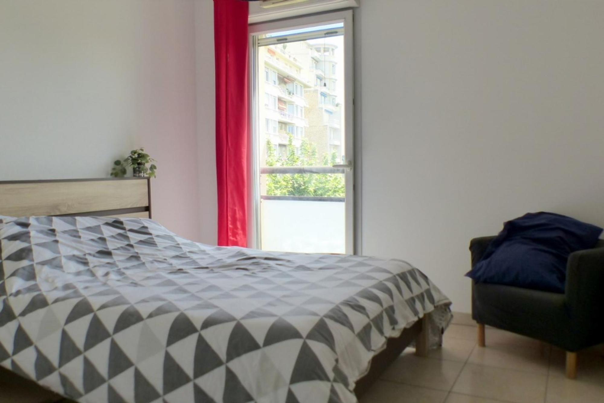 Appartement The 2 Bedroom With Balcony - Near Park